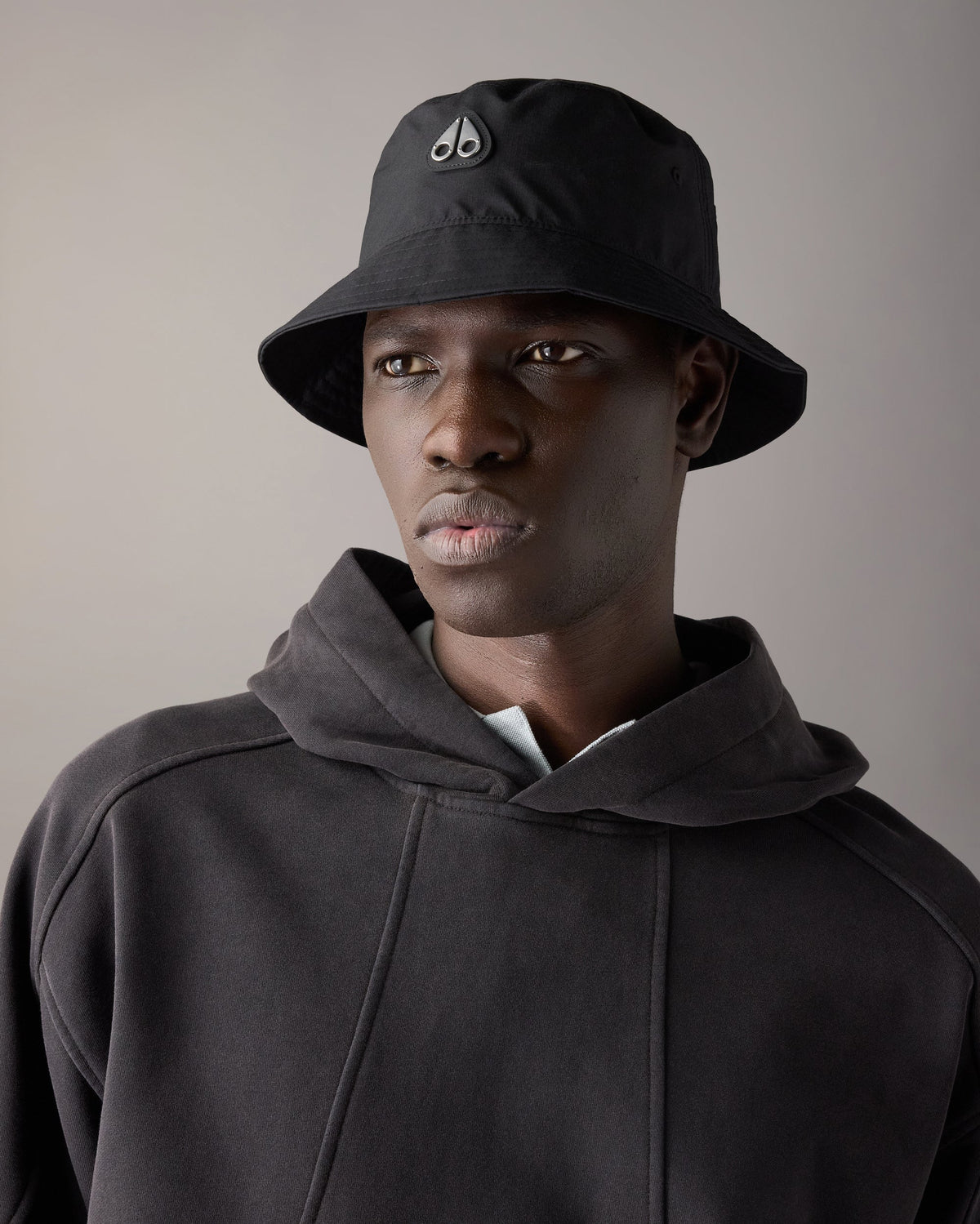 LOGO ICON BUCKET RAIN HAT-BLACK
